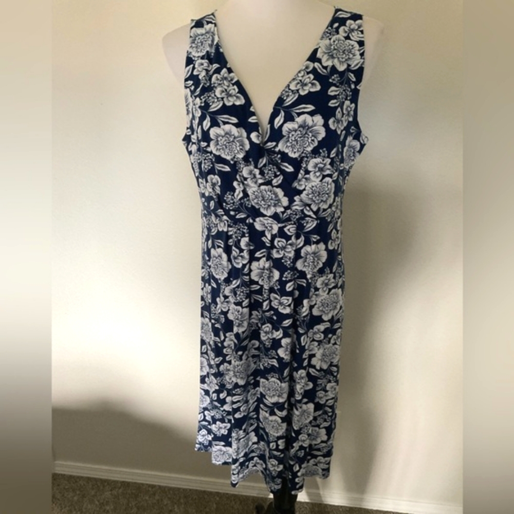 St John Bay XL Sleeveless Floral Dress